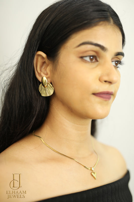 Anti-Tarnish Golden Shell Stud Earrings