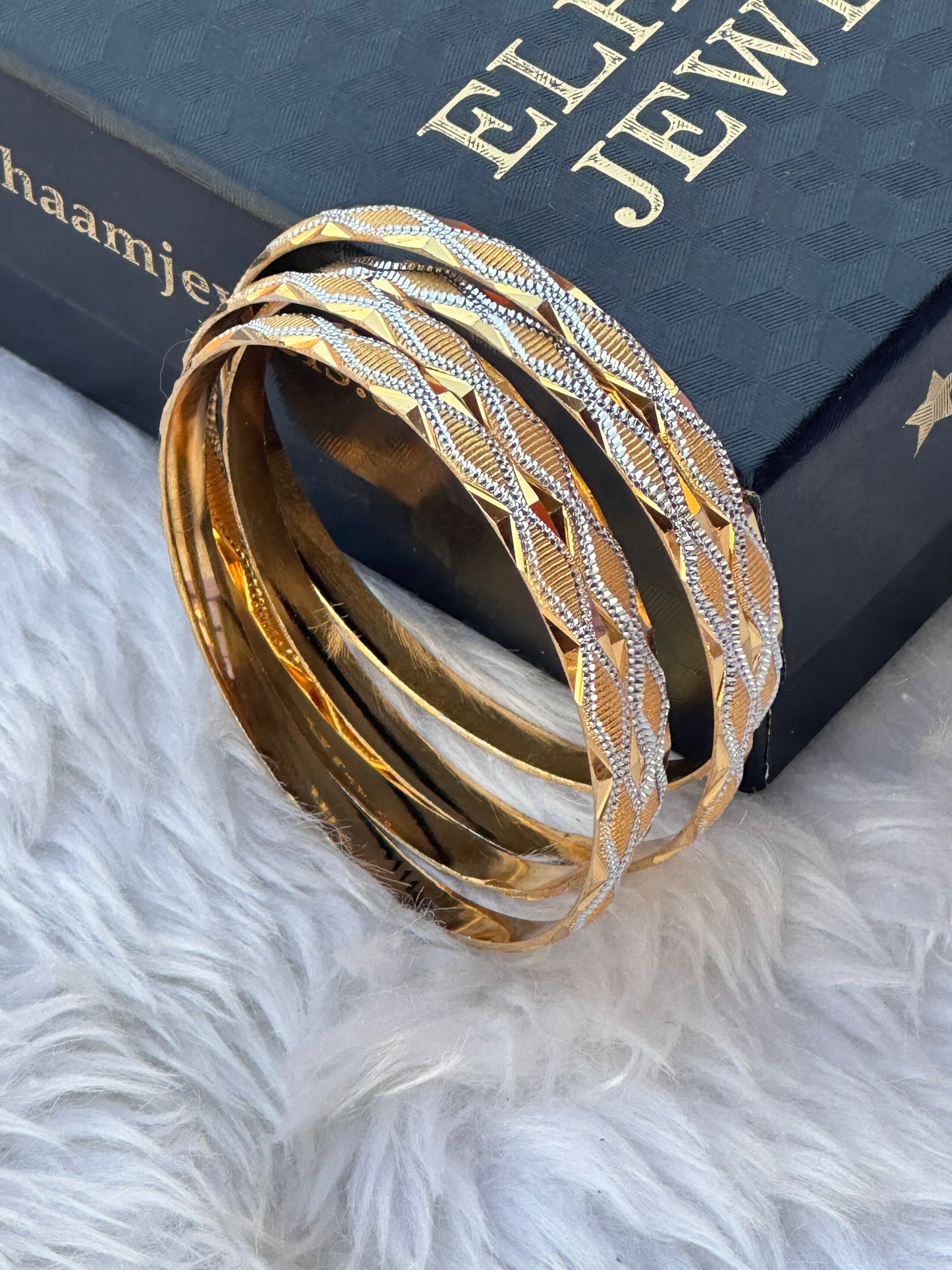 Aurelia Bangles ( set of 4 )