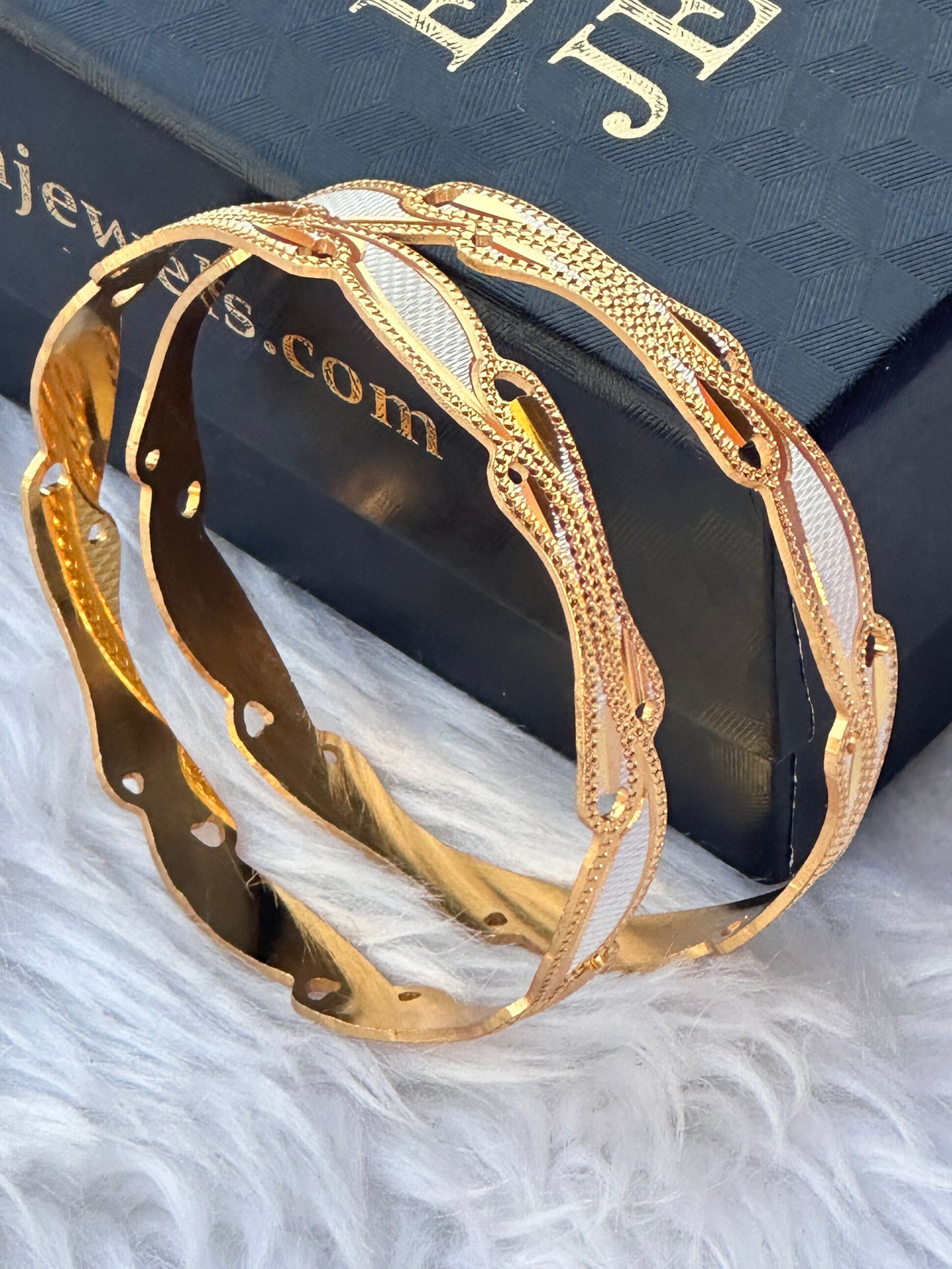 Noor Bangles ( set of 2 )