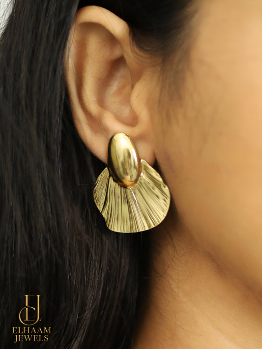 Anti-Tarnish Golden Shell Stud Earrings