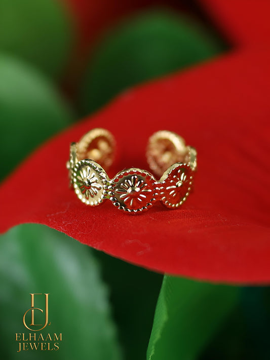 Floral Medallion Adjustable Ring (18K Gold Plated)