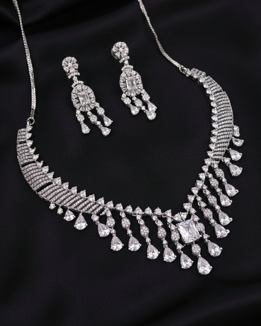 Aura Drop Necklace Set