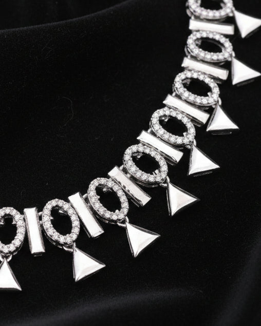 Vibe Gleam Necklace Set