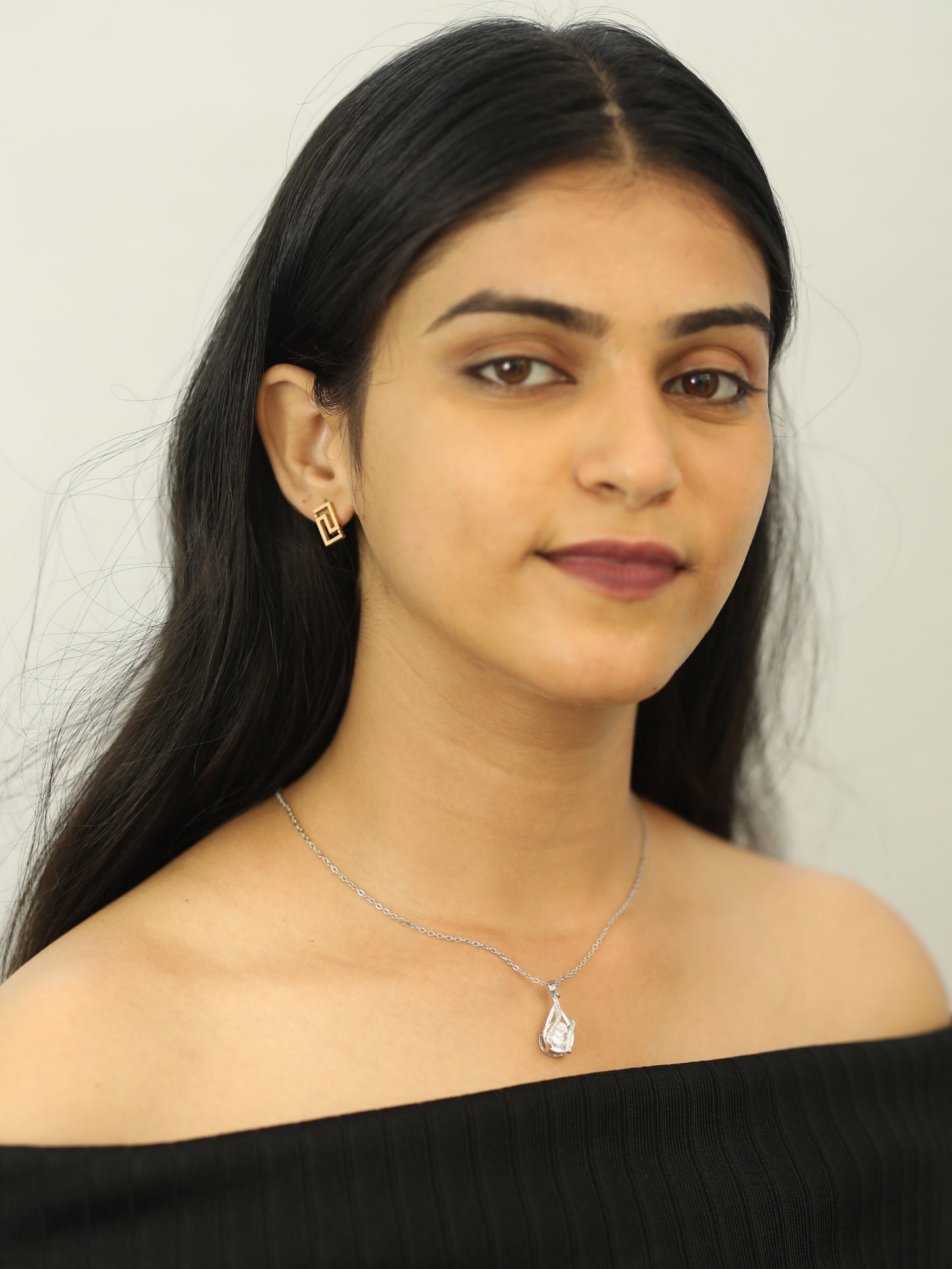 Silver Plated Crystal Teardrop Pendant Necklace